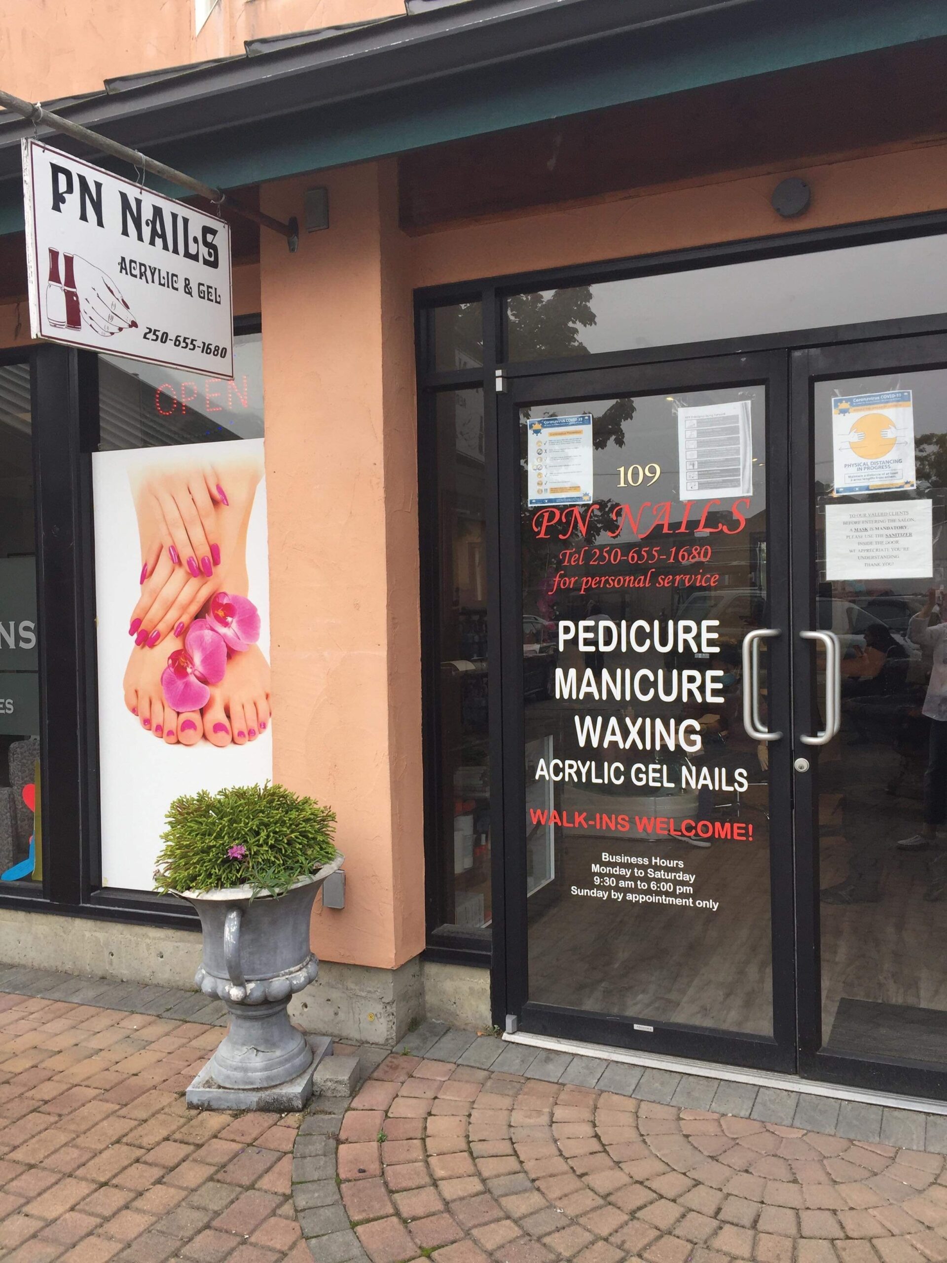 Vy Ha Thi Duong dba PN Nails